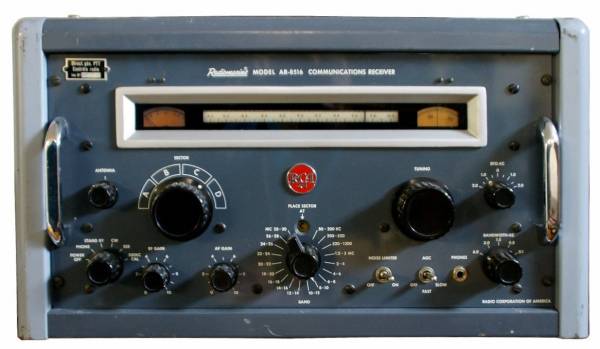 RCA Radiomarine AR-8516